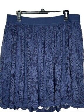 Torrid Women’s Navy Lace A-Line Skirt Size 1 (14/16)